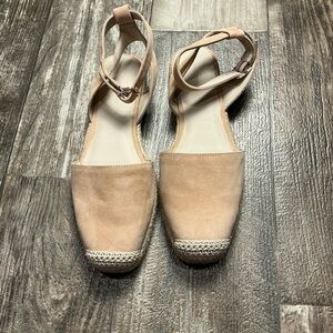 New Banana Republic Banana Republic Beige Espadrille Flats Size 8.5